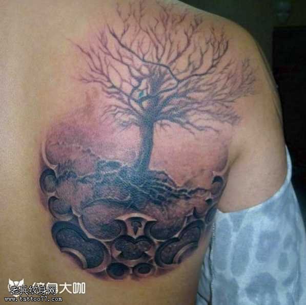 背部树纹身图案