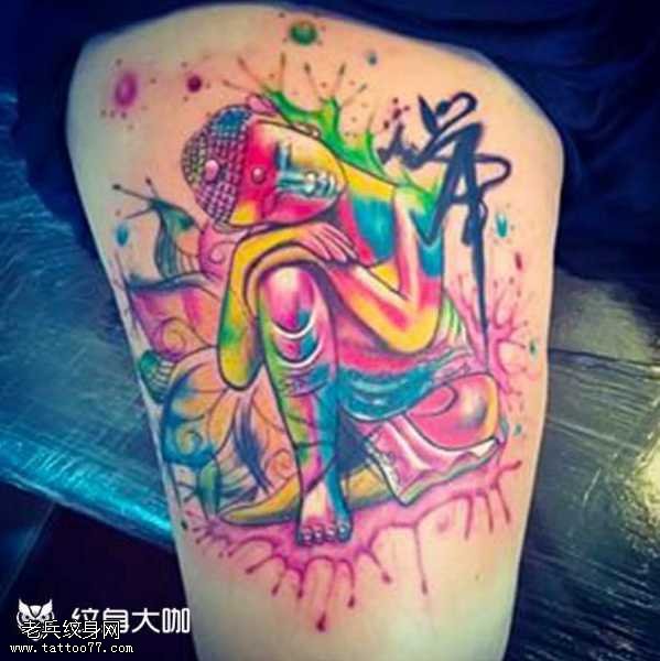 腿部彩佛纹身图案