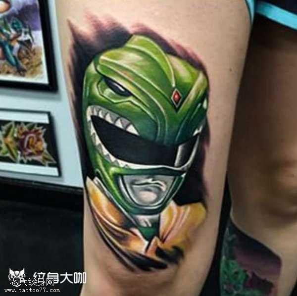 腿部星面具纹身图案