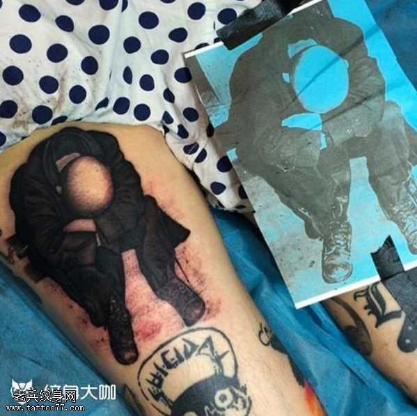 腿部电影纹身图案