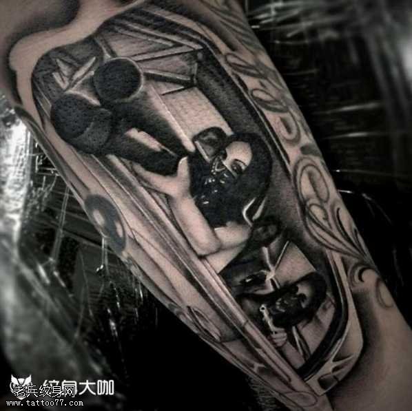腿部电影人物纹身图案