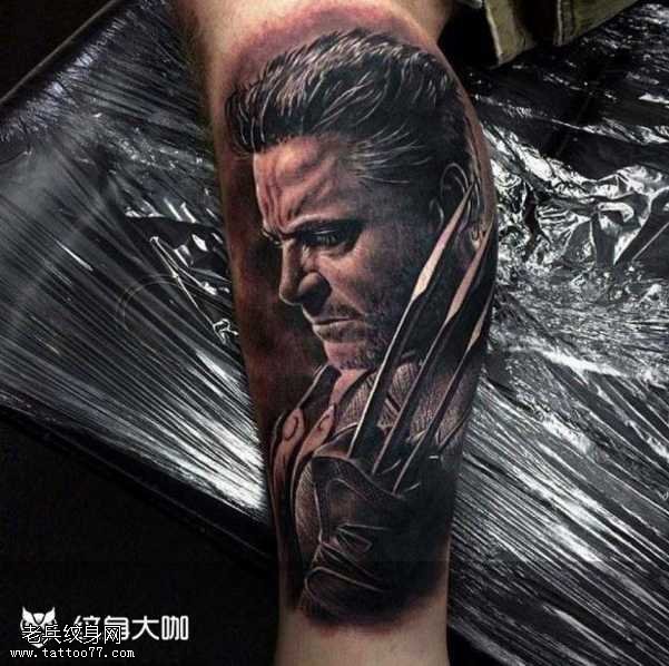 腿部金刚狼纹身图案