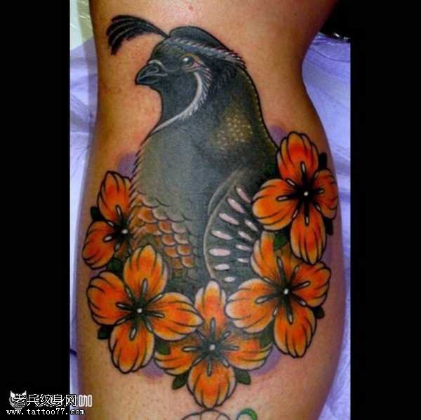 腿部鸽子纹身图案