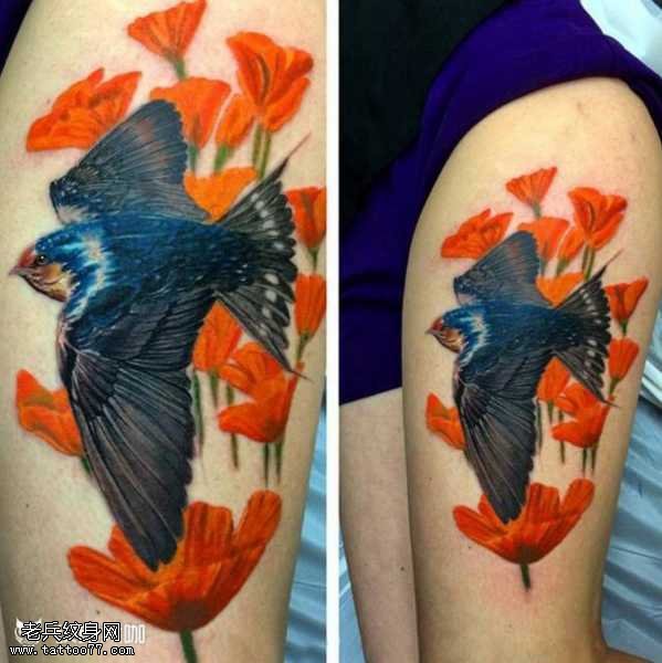 腿部小燕子纹身图案