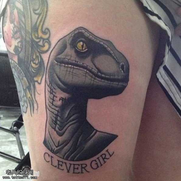 腿部恐龙纹身图案