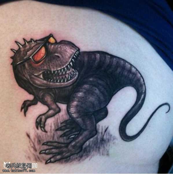 腿部带眼镜恐龙纹身图案