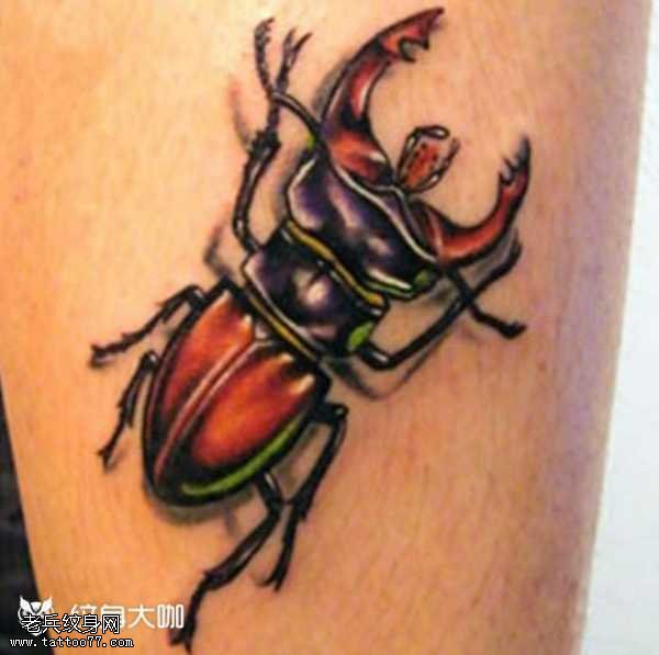 独角虫纹身图案