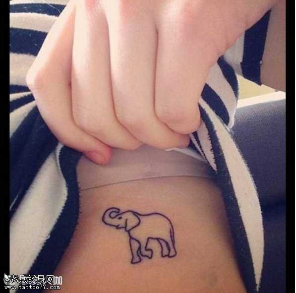 腰部小清新大象纹身图案