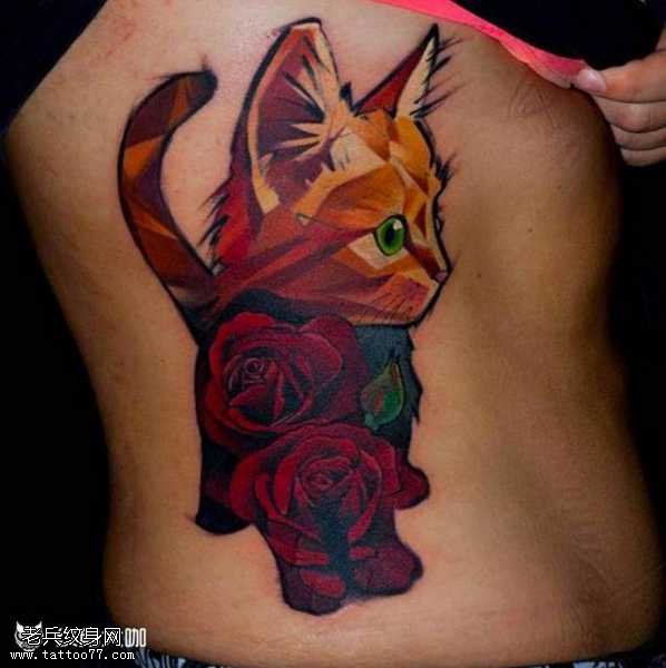 腰部猫头鹰纹身图案