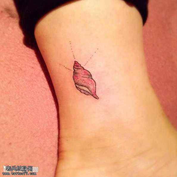 腿部龟纹身图案