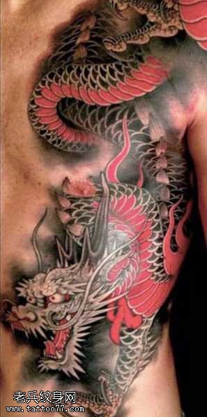 腰部龙纹身图案