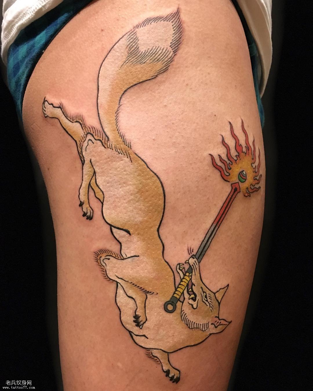 大腿黄鼠狼纹身图案