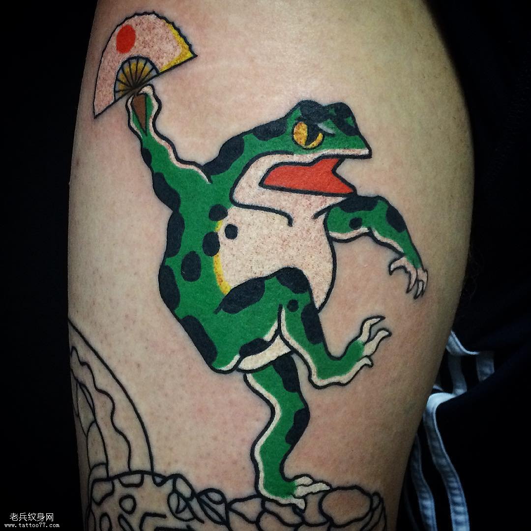 大腿青蛙纹身图案