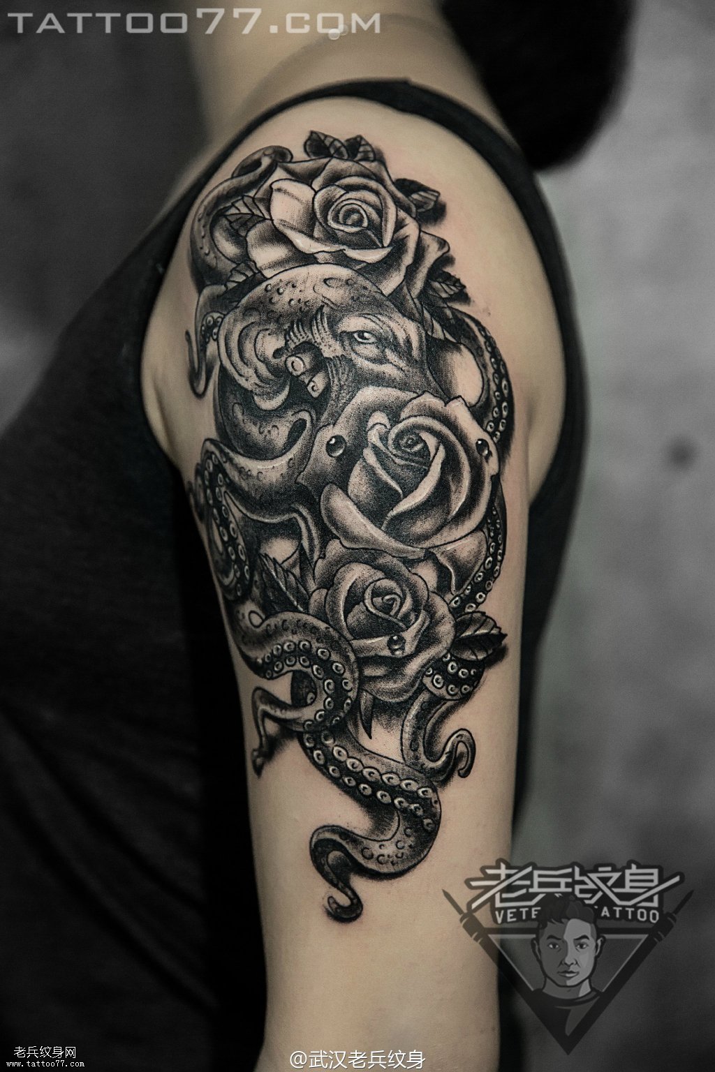 大臂八爪鱼玫瑰花纹身图案作品