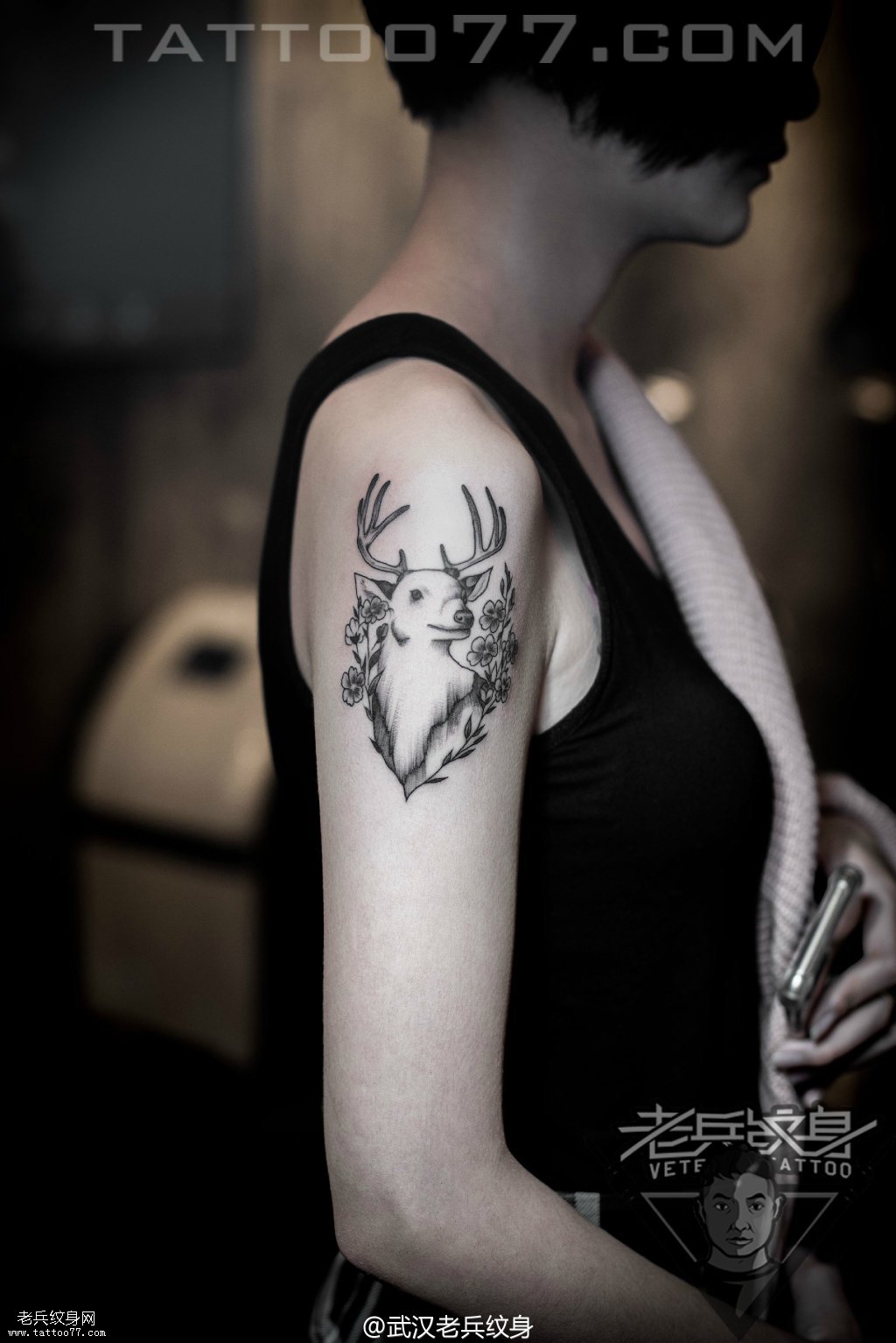 手臂可爱小鹿纹身图案作品