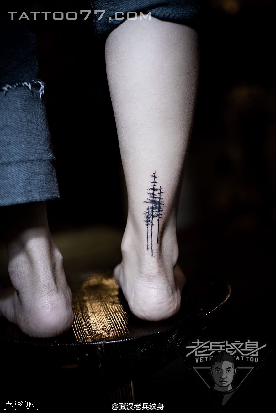 小腿后侧树纹身图案作品
