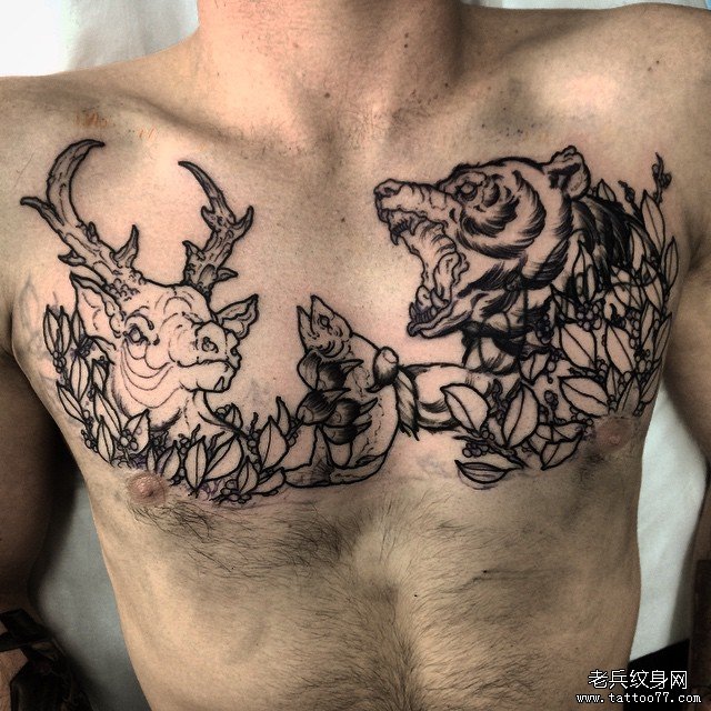 胸口new school 鹿熊花胸tattoo纹身图案