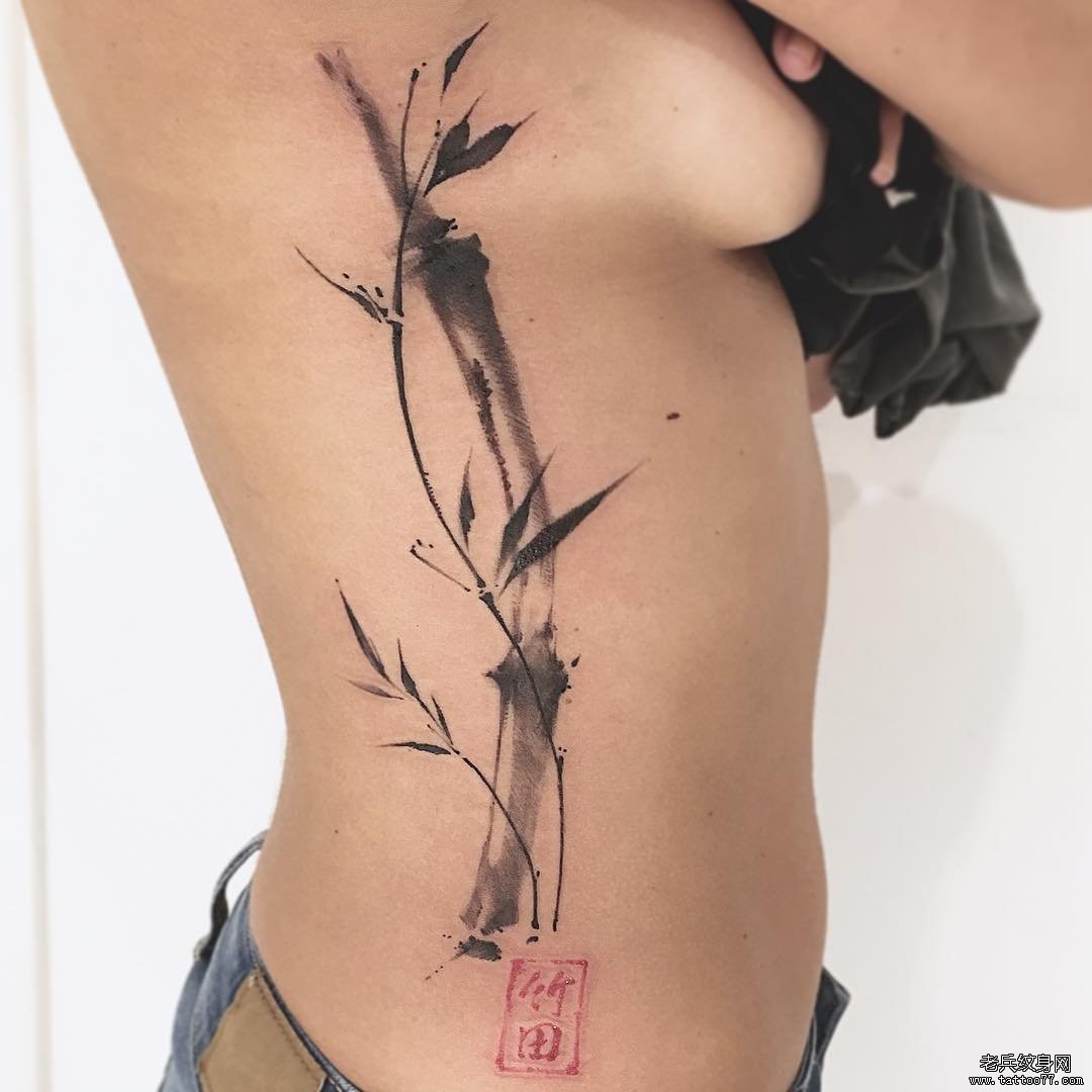 侧腰泼墨竹子纹身图案