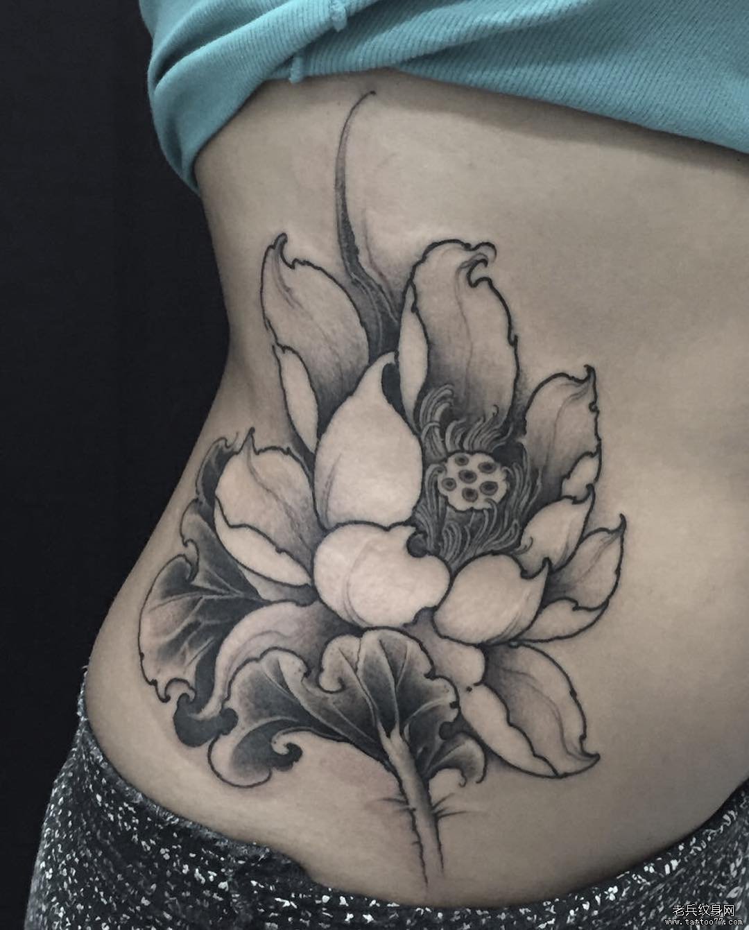 侧腰传统莲花纹身tattoo图案