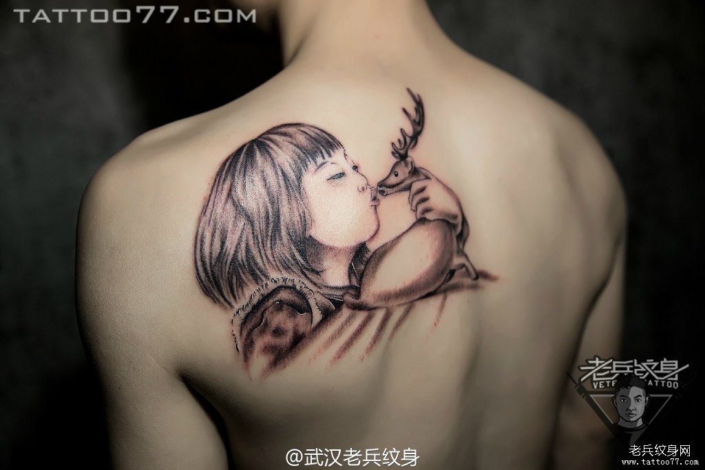 武汉女纹身师打造后背宝宝肖像纹身作品