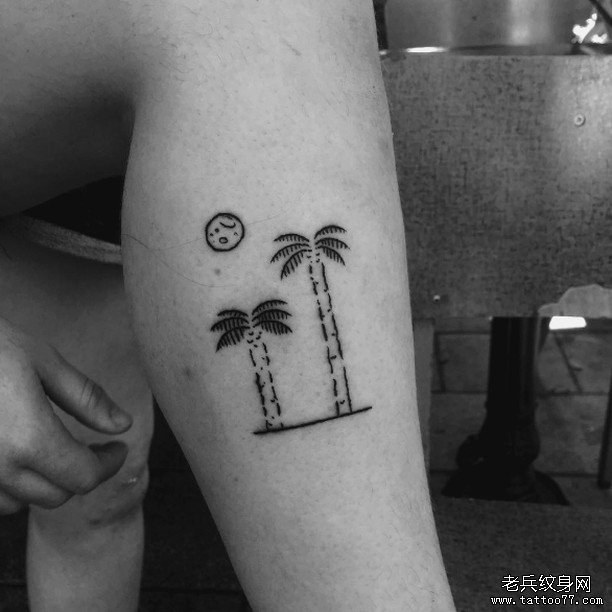小腿椰树小清新简单纹身图案
