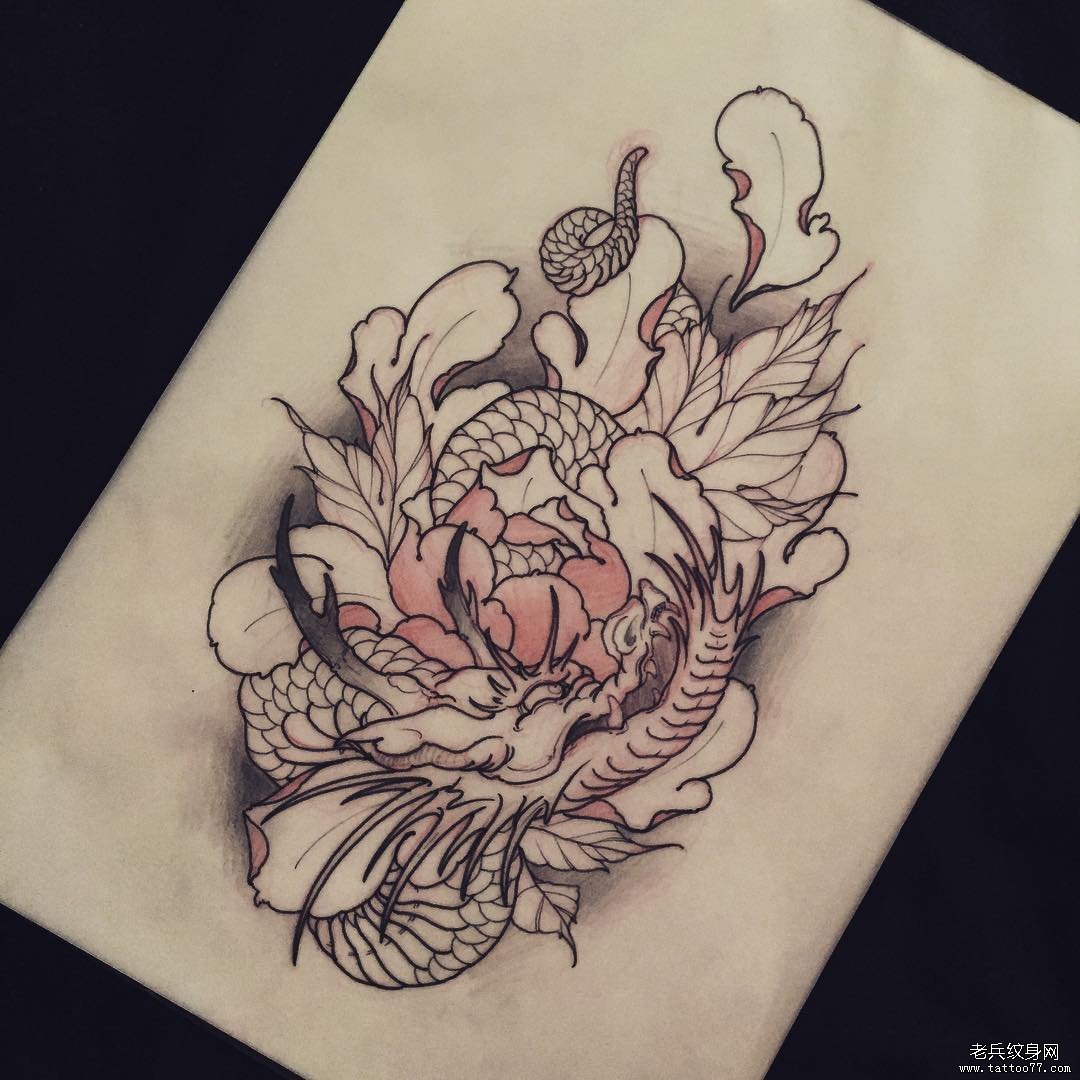 新传统龙菊花纹身图案手稿