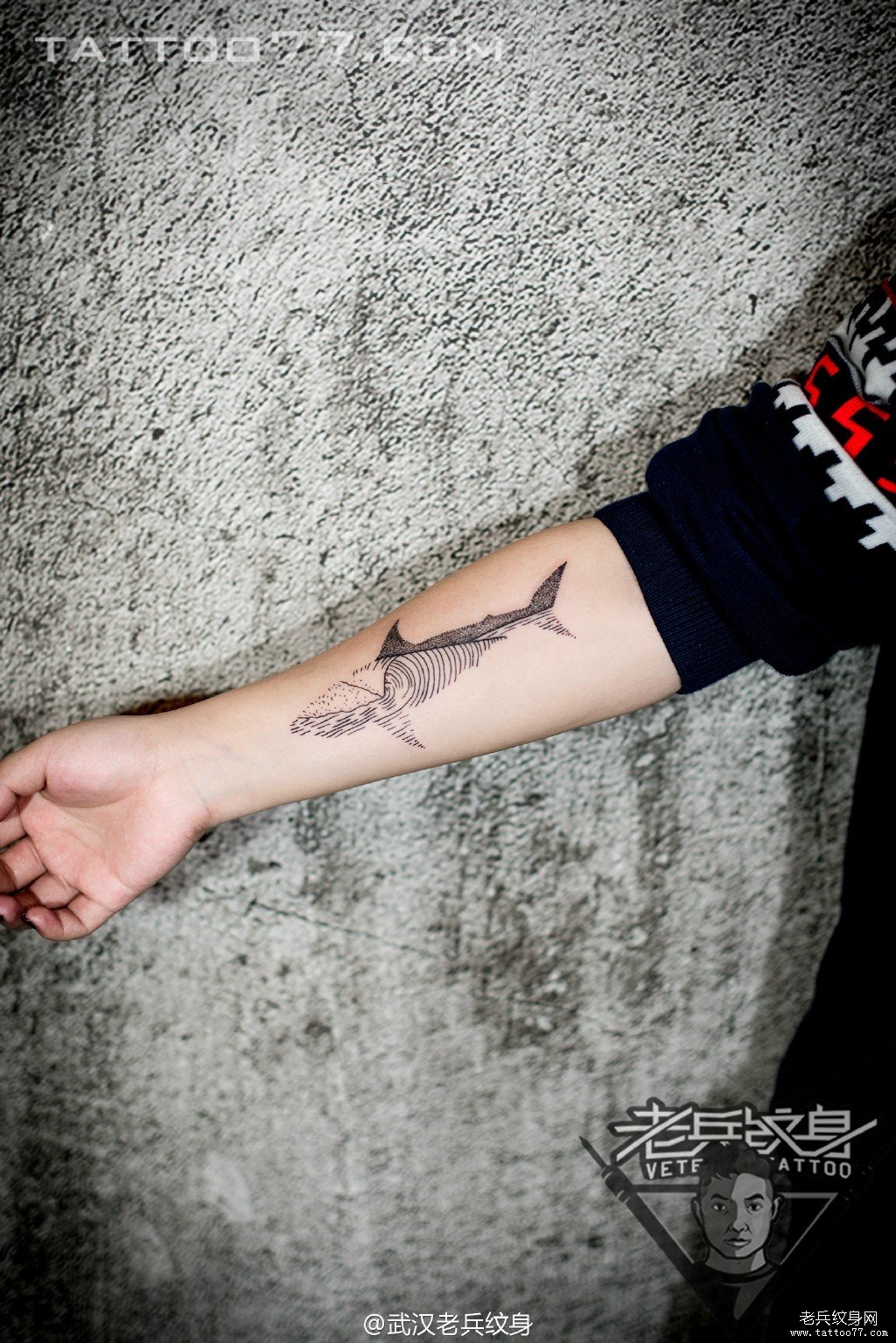 手部指纹鲨鱼纹身图案作品