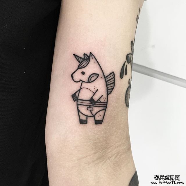卡通小清新独角兽纹身tattoo图案