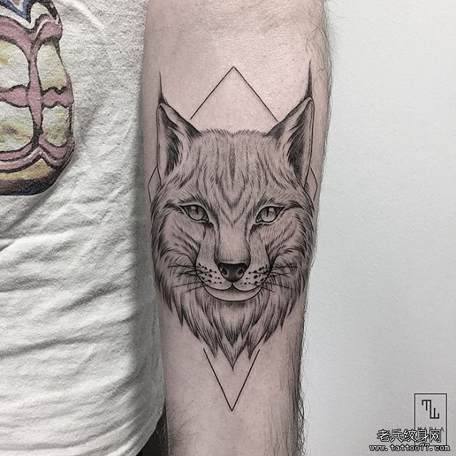 小臂狼tattoo纹身图案