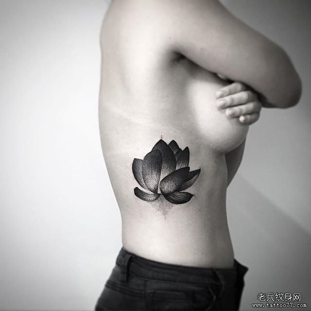 侧腰莲花纹身tattoo图案