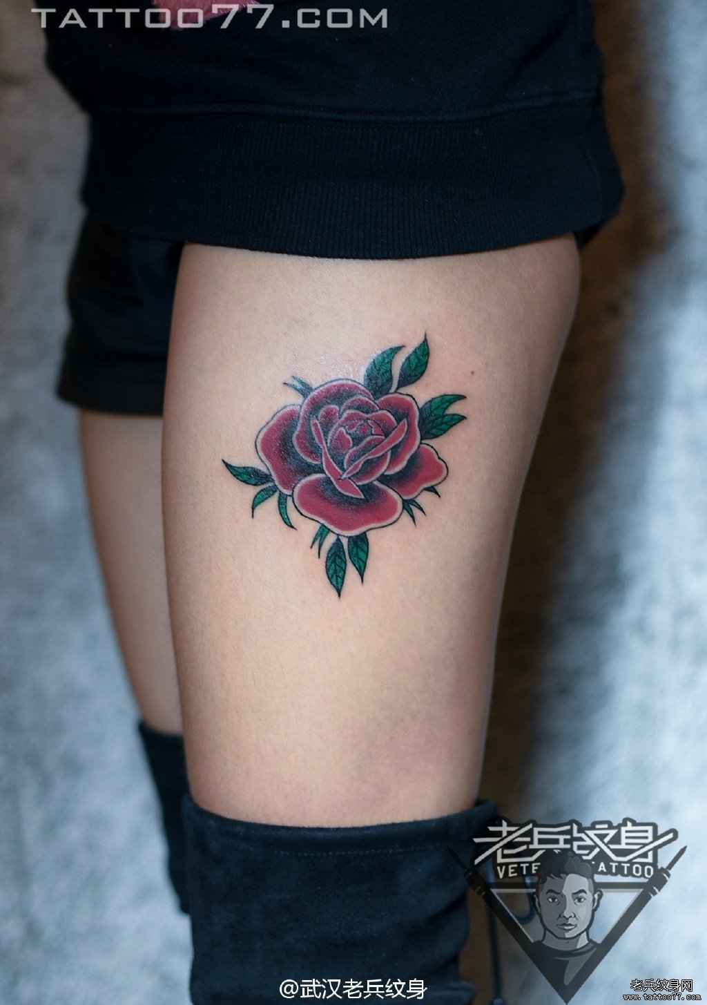 大腿玫瑰花纹身图案作品