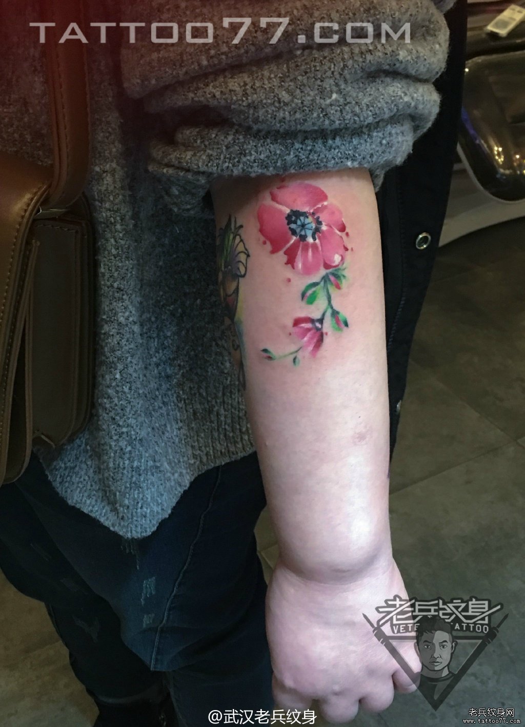 手部花纹身图案作品