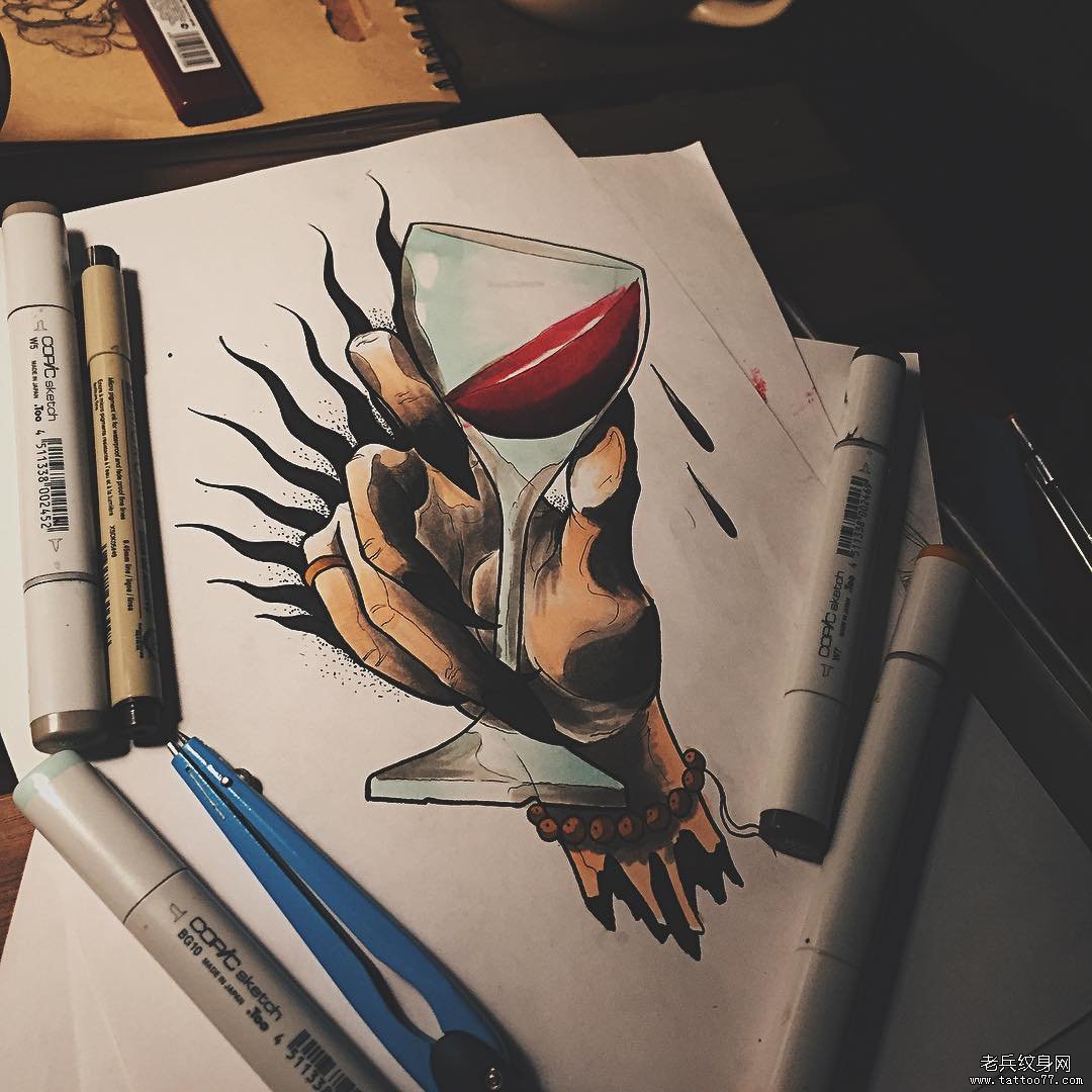 欧美手酒杯纹身图案手稿