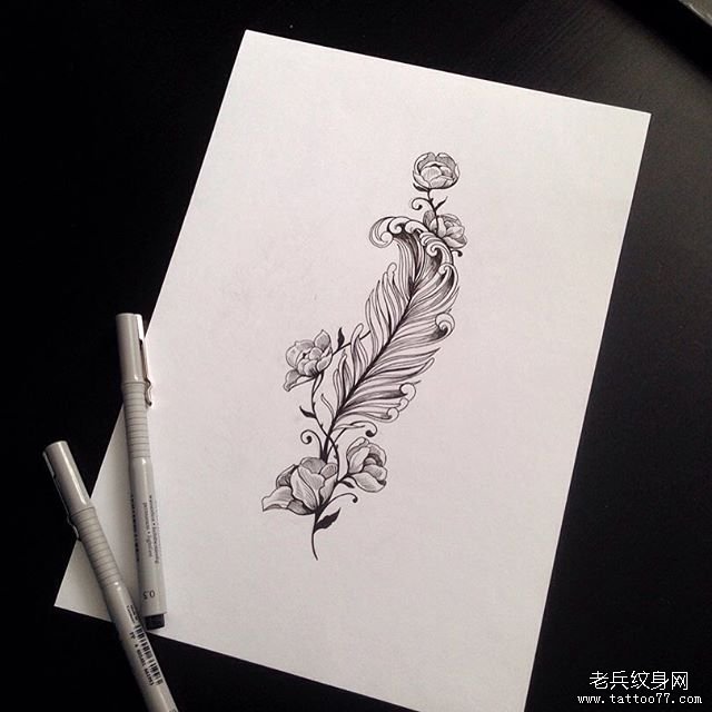 小清新羽毛花卉纹身图案手稿