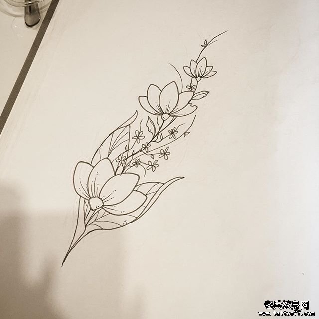 小清新花卉纹身图案线条手稿