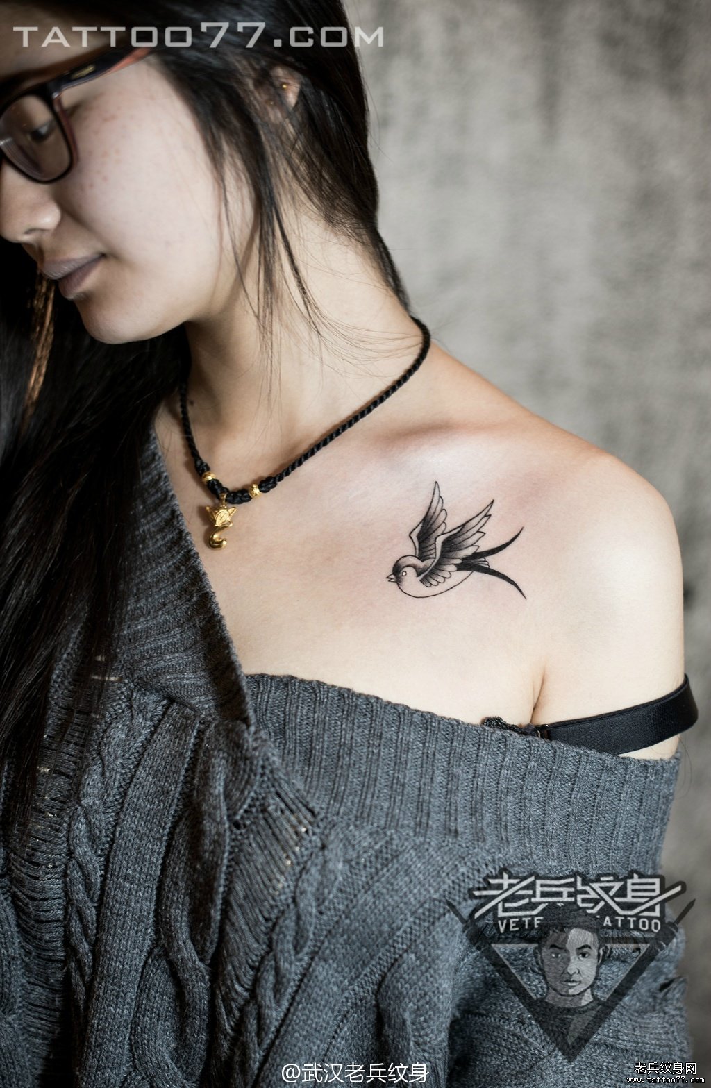 美女锁骨燕子纹身图案作品