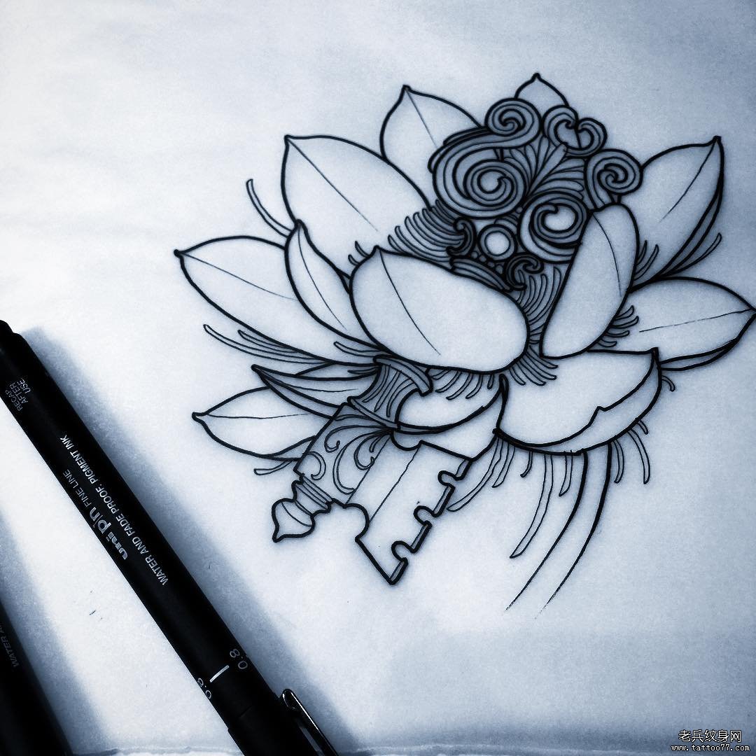 传统降魔杵莲花纹身图案手稿