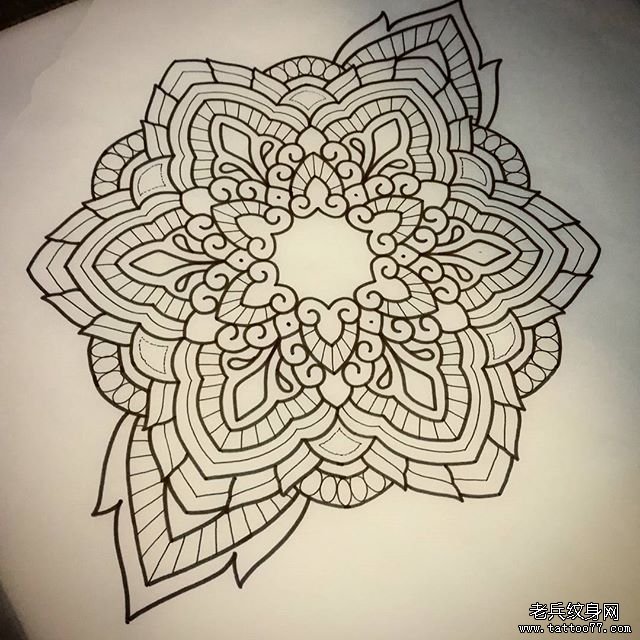 欧美school梵花线条纹身图案手稿