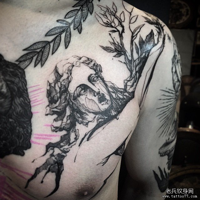 胸口人物欧美泼墨线条纹身图案
