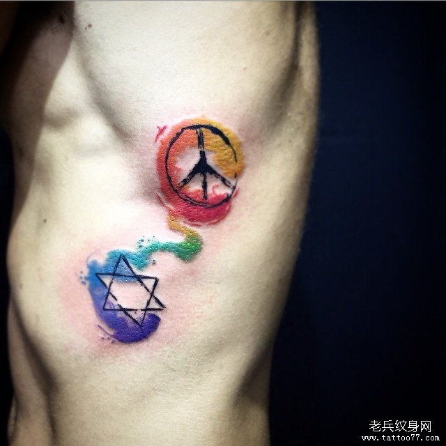 侧腰几何欧美泼墨纹身图案