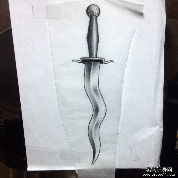欧美school匕首纹身图案手稿