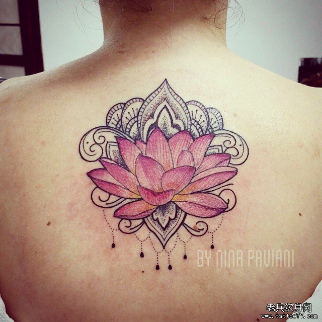 背部莲花梵花欧美纹身图案