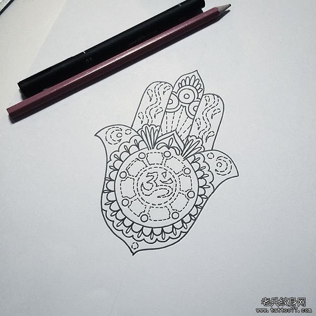 欧美幸运之手线条纹身图案手稿