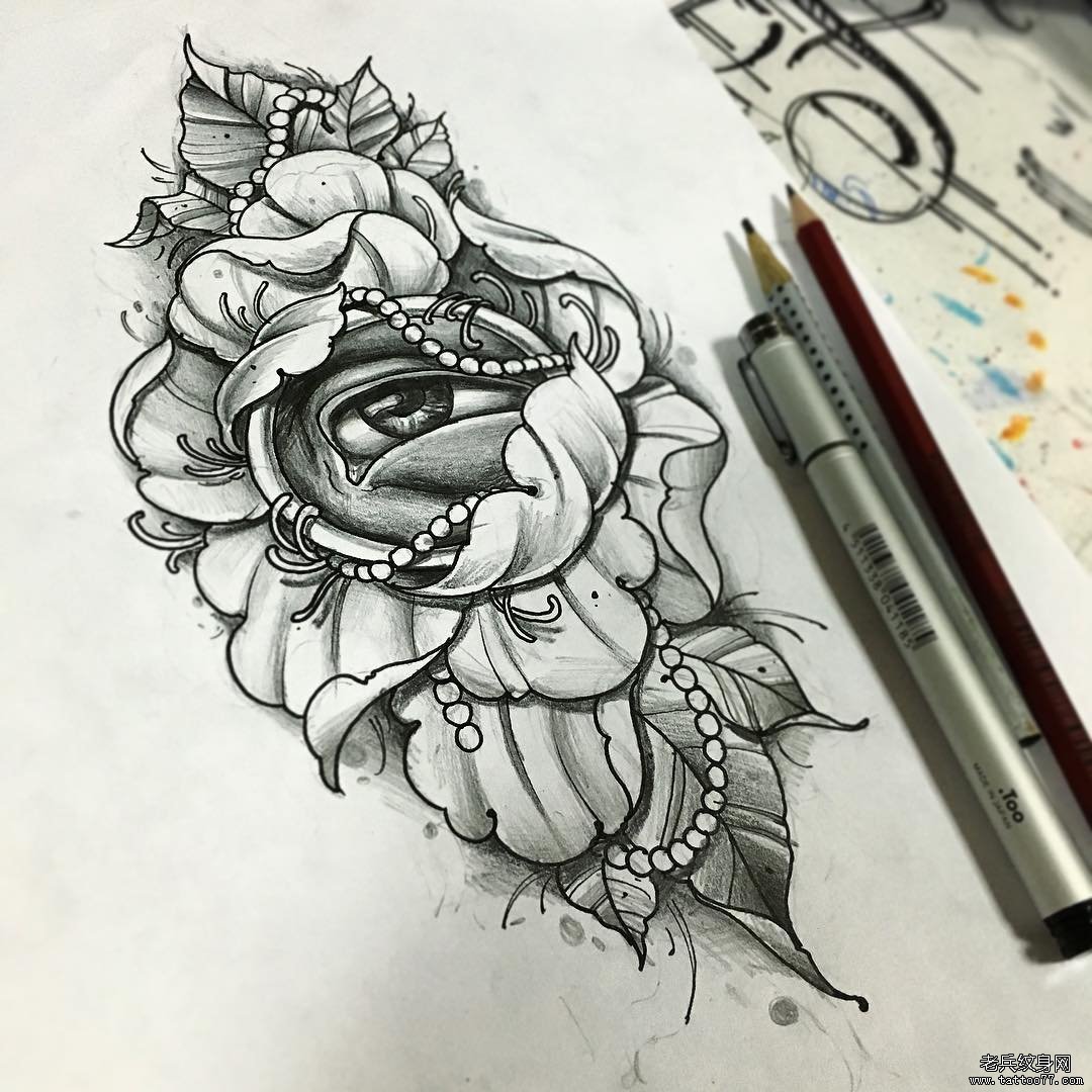 欧美眼睛花卉纹身图案手稿