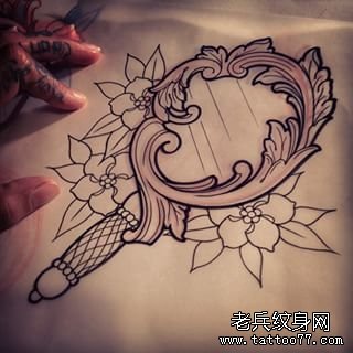 欧美school镜子花卉纹身图案手稿