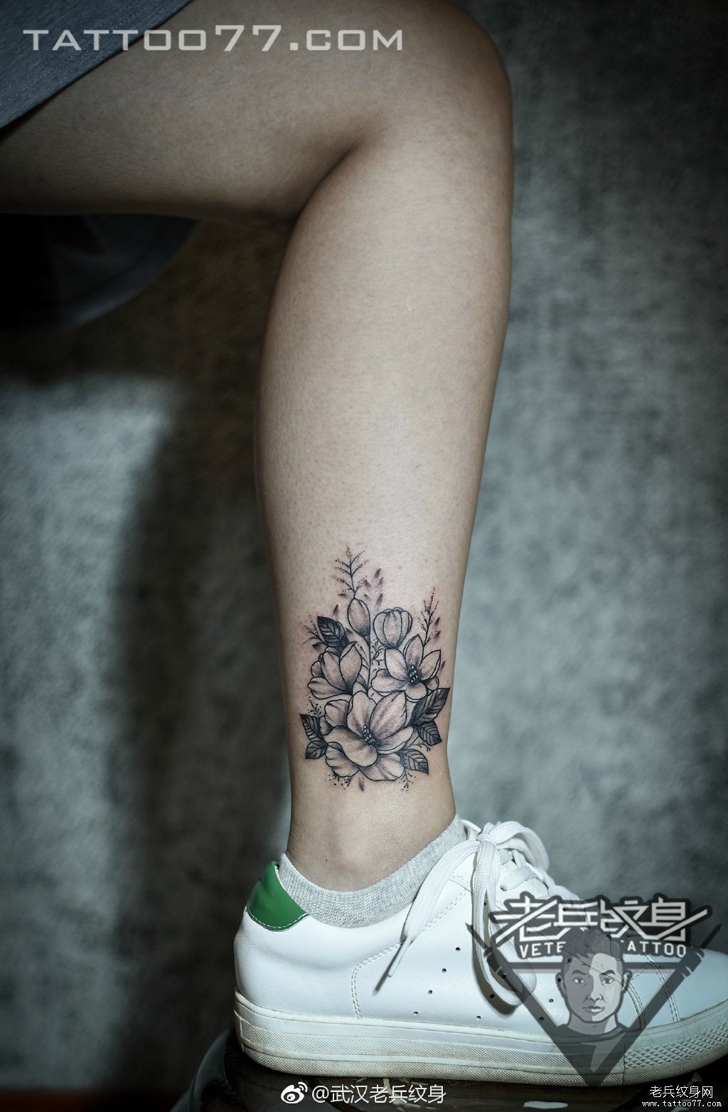 脚踝小清新花卉纹身图案作品