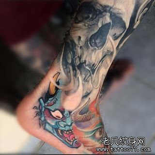 脚踝黑灰欧美骷髅纹身图案