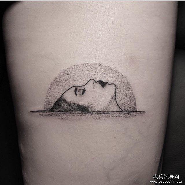 欧美点刺小清新女郎纹身大腿图案