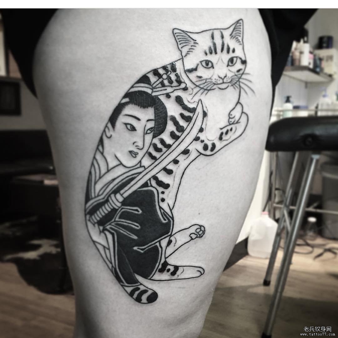 大腿日式艺妓猫纹身图案