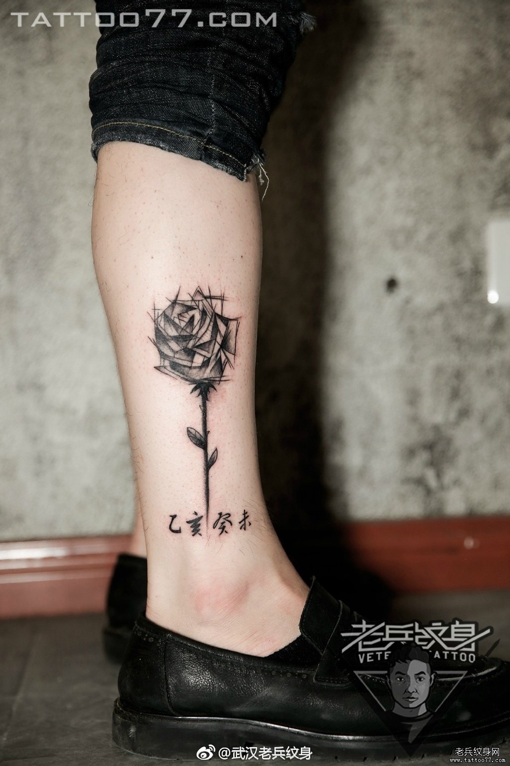 小腿玫瑰花纹身图案作品